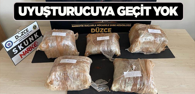 8 KİLO UYUŞTURUCU YAKALANDI…