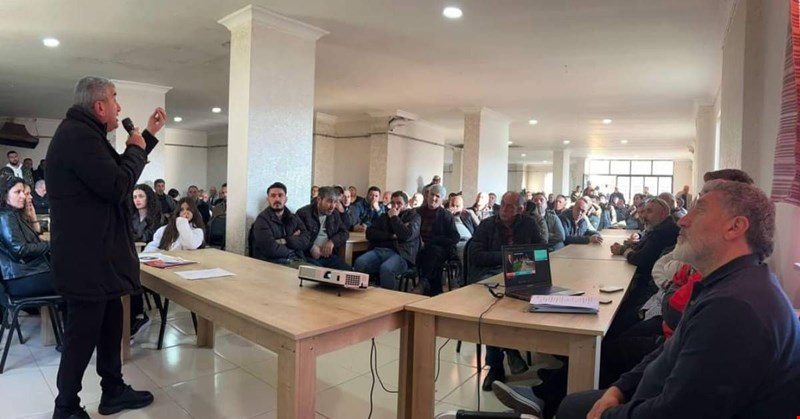 CHP’Lİ ALBAYRAK KARSLILAR DERNEĞİNİ ZİYARET ETTİ!