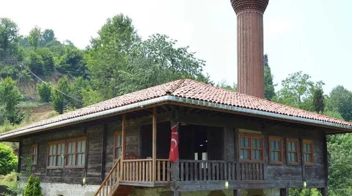 HEMŞİN KÖYÜ CAMİİ