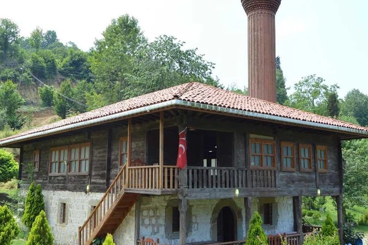 HEMŞİN KÖYÜ CAMİİ