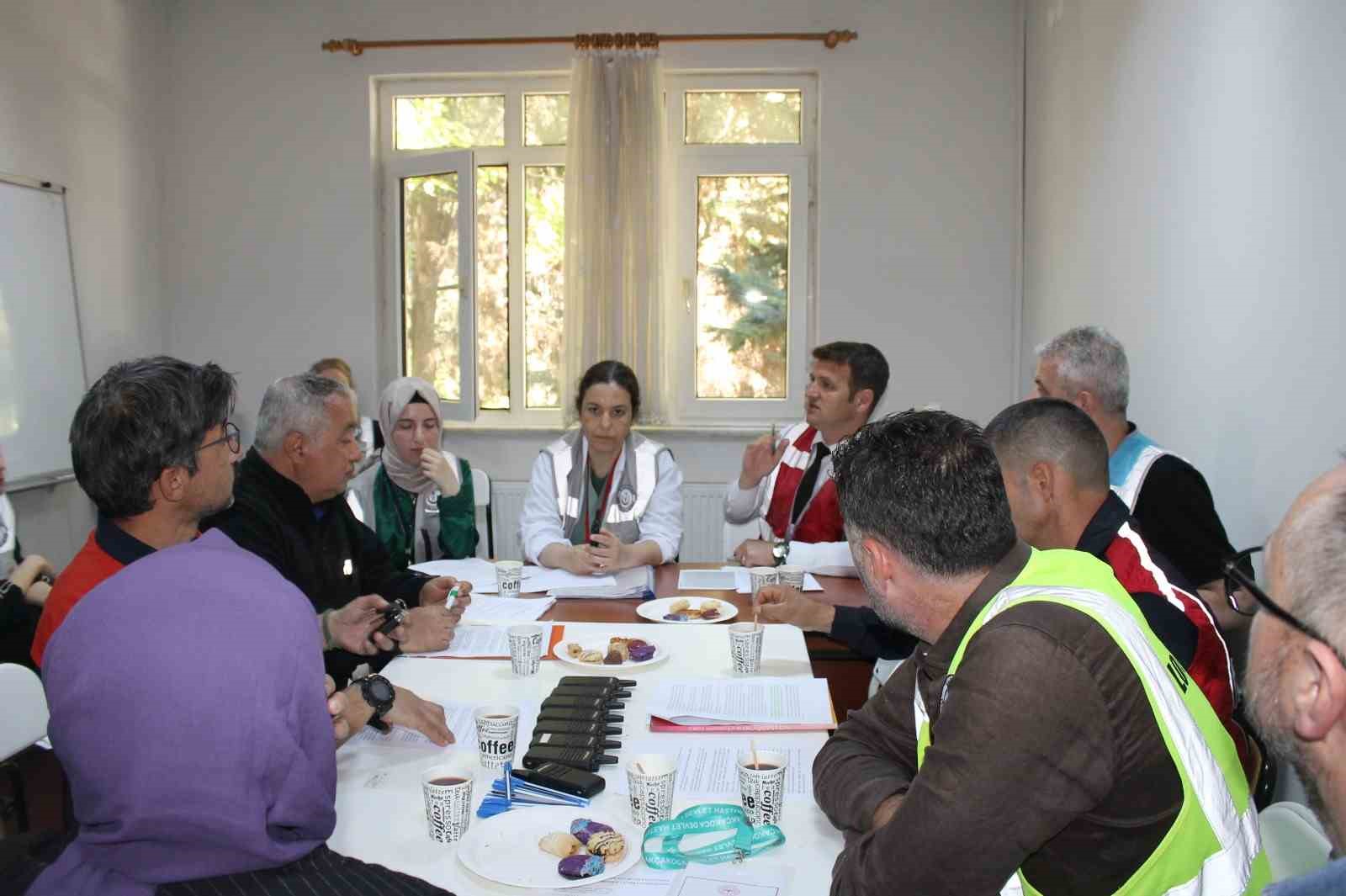 HASTANE PERSONELİ ACİL DURUM TATBİKATI YAPTI!