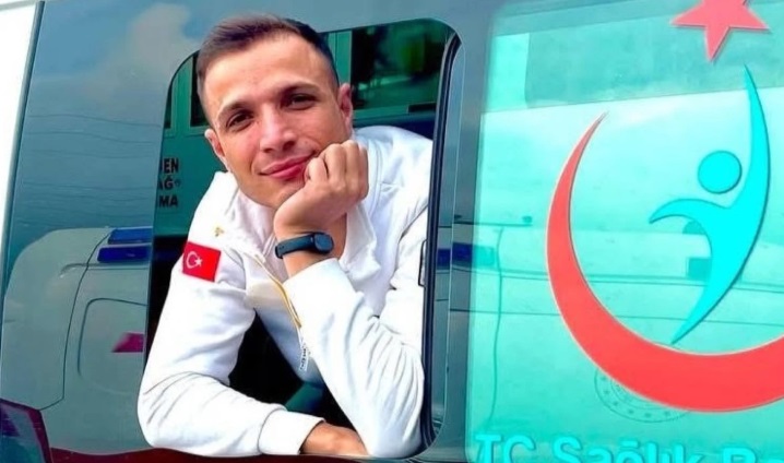 DENİZE GİREN 112 PERSONELİ HAYATINI KAYBETTİ!